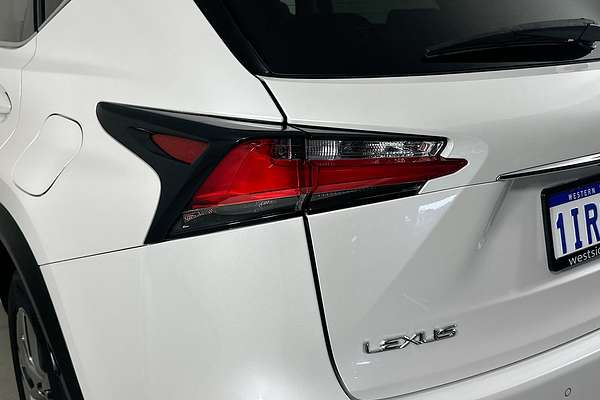 2014 Lexus NX300h LUXURY HYBRID (FWD) AYZ10R