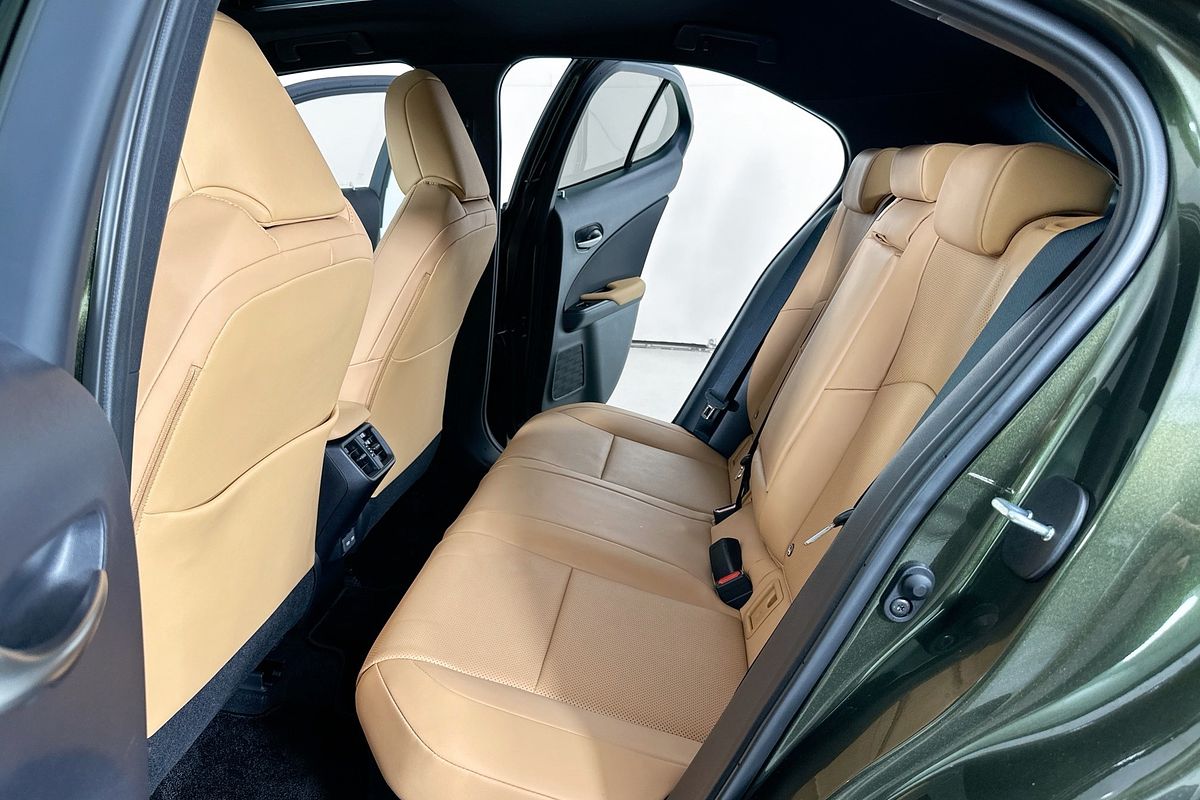 2023 Lexus UX SPORTS LUXURY HYBRID MZAH10R