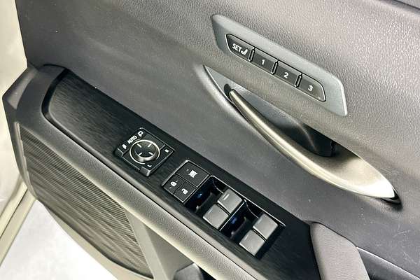 2019 Lexus UX250h SPORTS LUX +EP1 HYBRID (AWD) MZAH15R