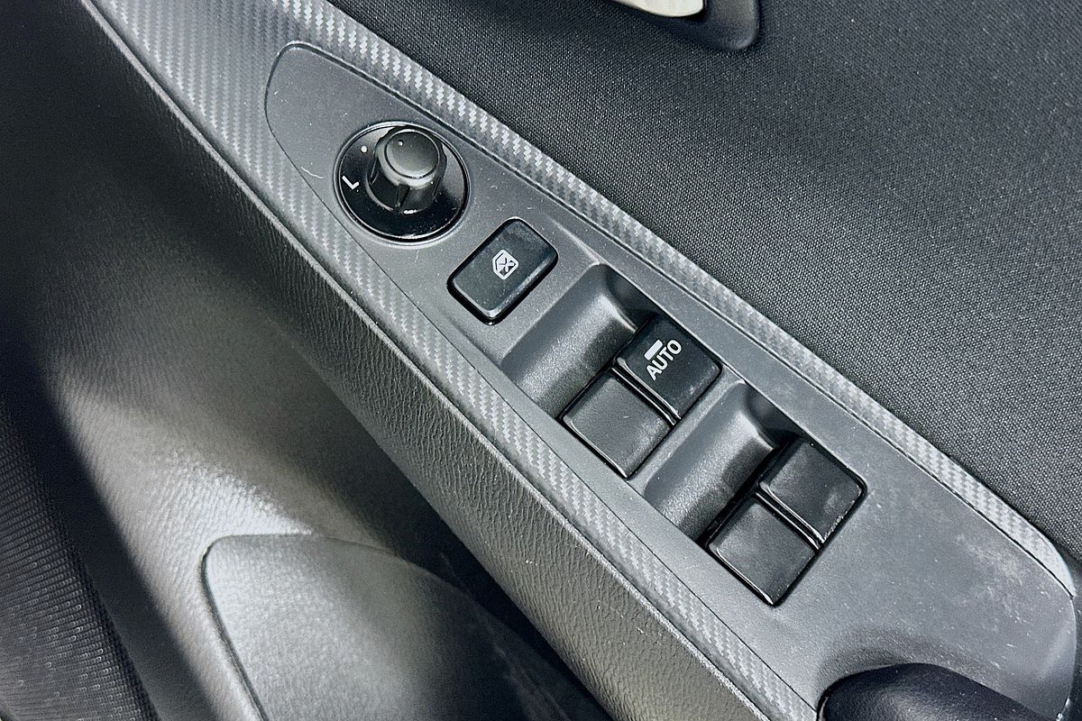 2015 Mazda MAZDA2 NEO DL MY16