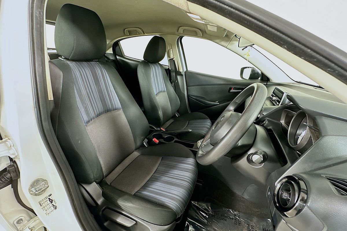 2016 Mazda MAZDA2 NEO DJ MY16