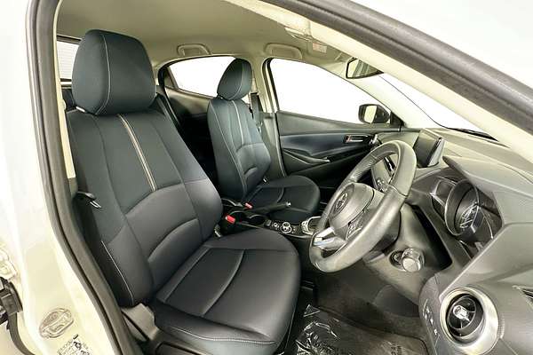 2022 Mazda MAZDA2 G15 EVOLVE 200R