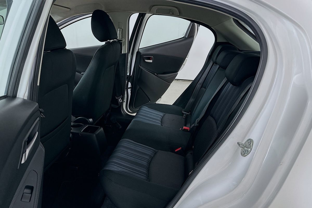 2016 Mazda MAZDA2 NEO DJ MY16