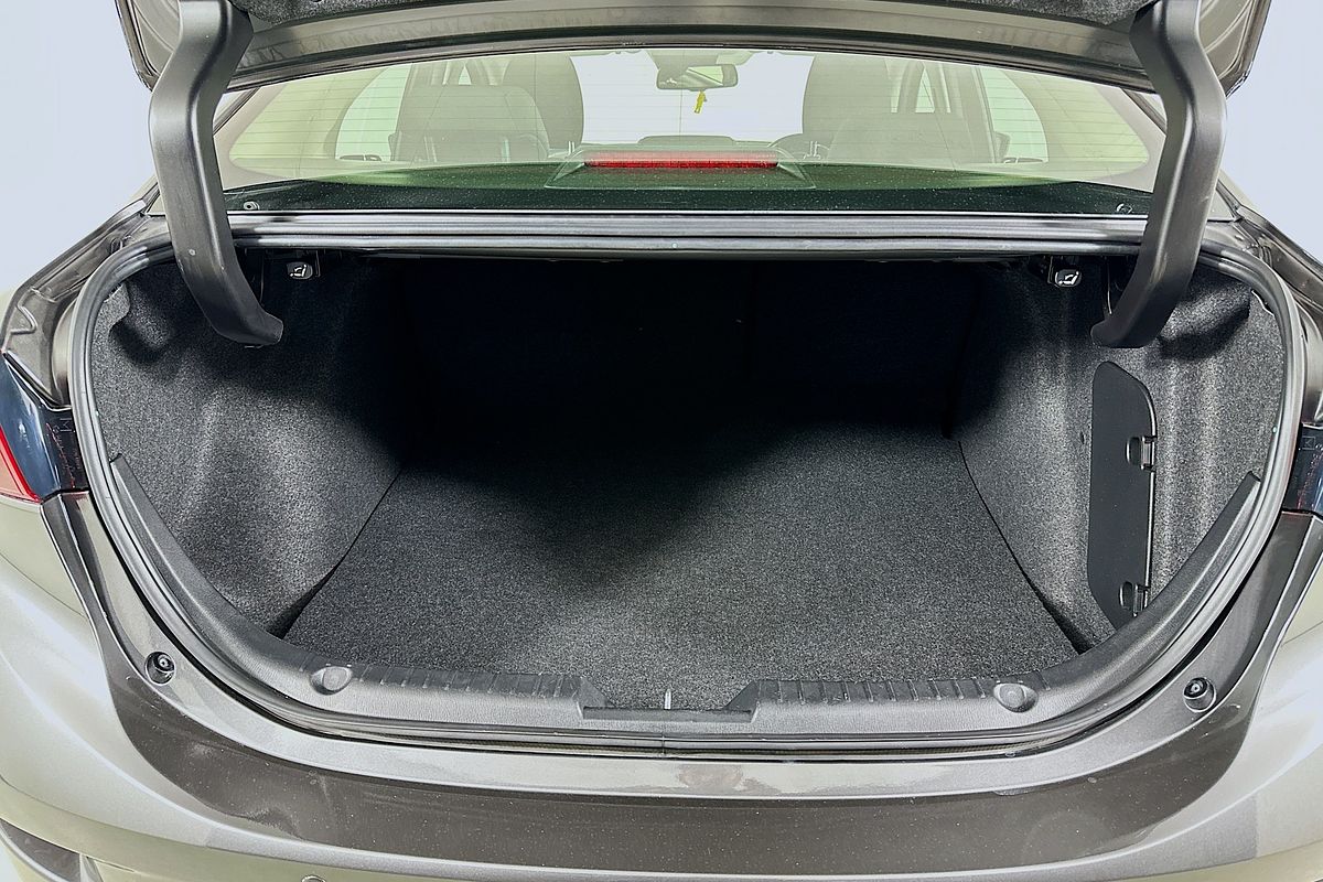 2018 Mazda MAZDA3 MAXX SPORT BN MY18