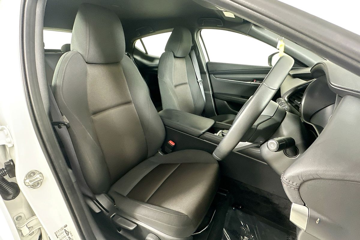 2024 Mazda MAZDA3 G20 PURE 300Q