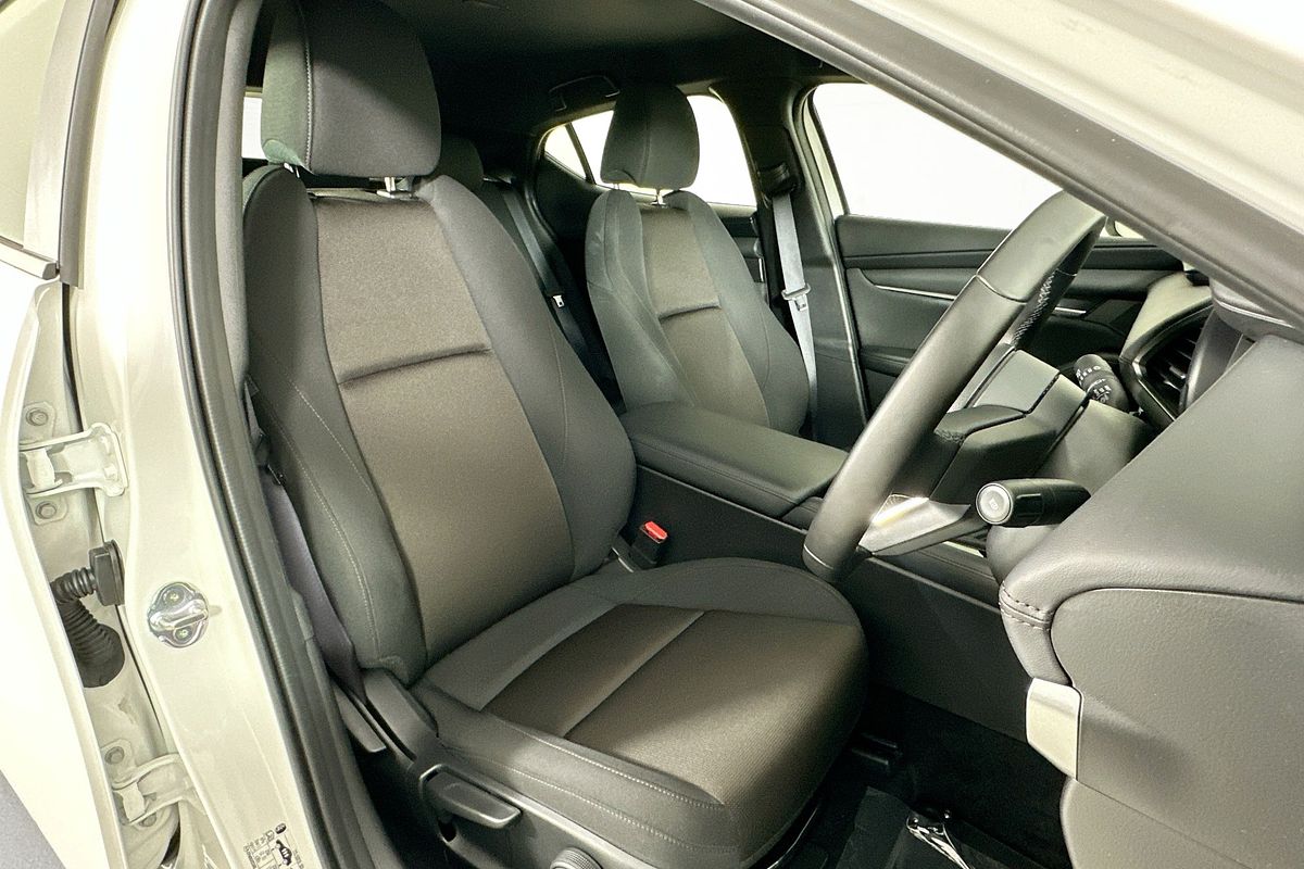 2024 Mazda MAZDA3 G20 PURE 300Q