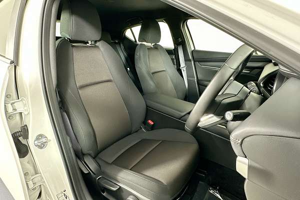 2024 Mazda MAZDA3 G20 PURE 300Q