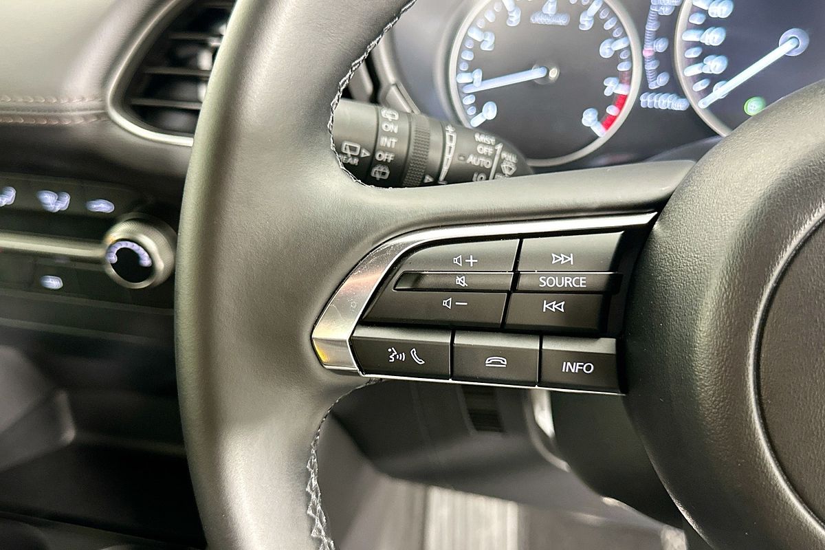 2024 Mazda MAZDA3 G20 PURE 300Q