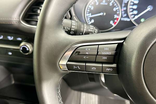 2024 Mazda MAZDA3 G20 PURE 300Q