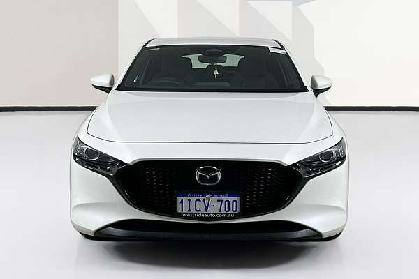 2024 Mazda MAZDA3 G20 PURE 300Q