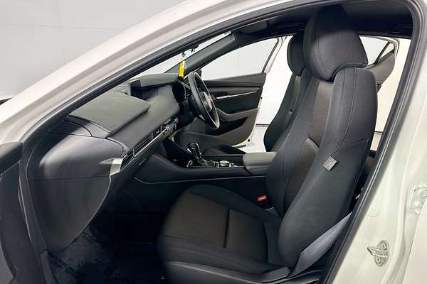 2024 Mazda MAZDA3 G20 PURE 300Q