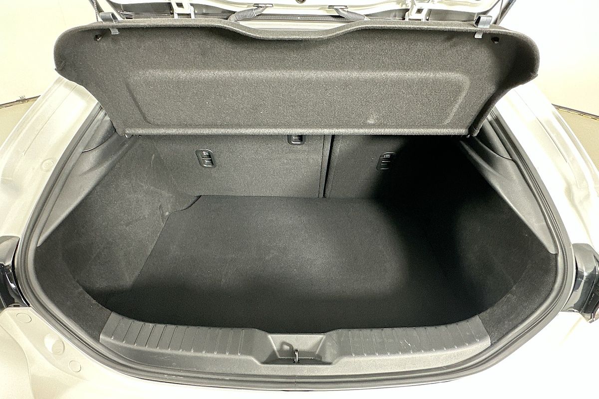 2024 Mazda MAZDA3 G20 PURE 300Q