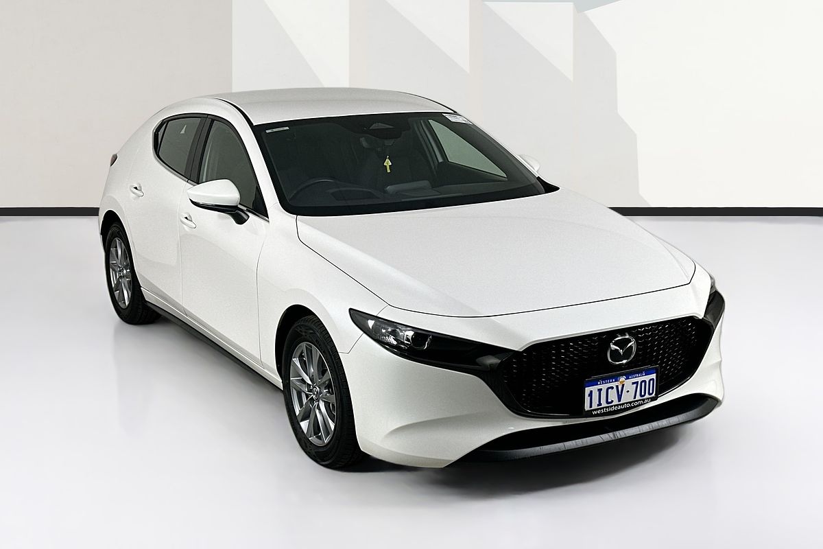 2024 Mazda MAZDA3 G20 PURE 300Q