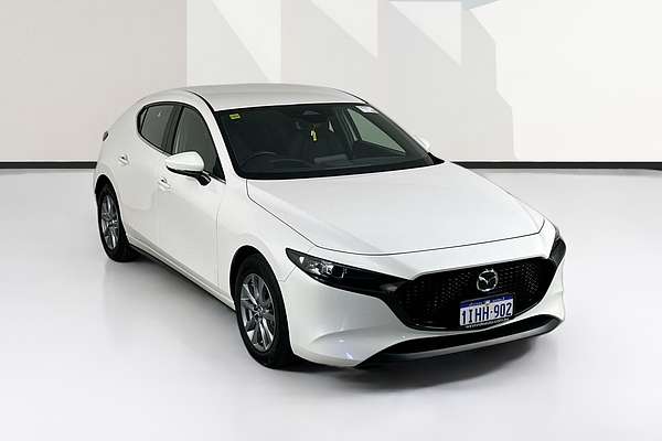 2024 Mazda MAZDA3 G20 PURE 300Q