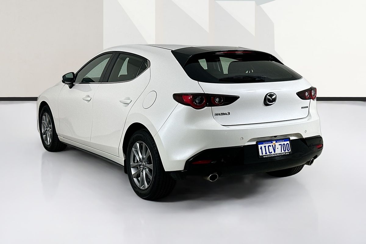 2024 Mazda MAZDA3 G20 PURE 300Q