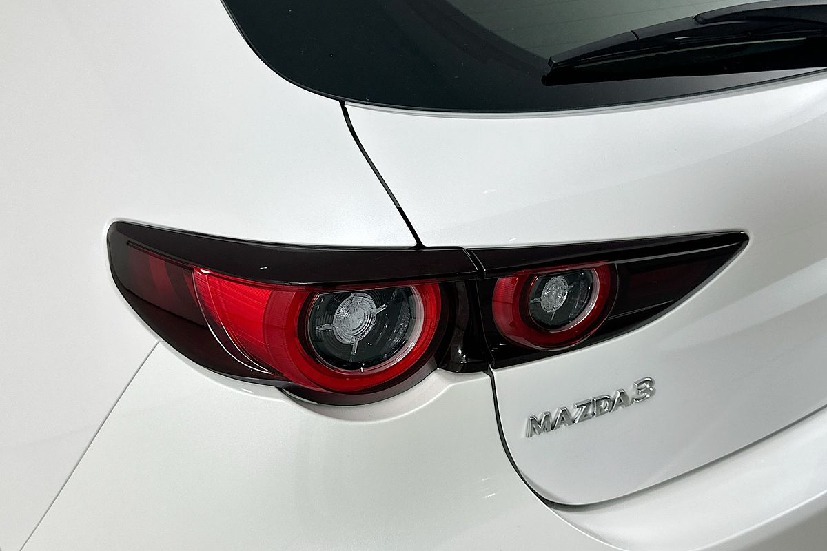 2024 Mazda MAZDA3 G20 PURE 300Q