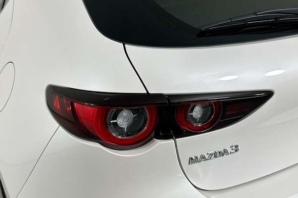 2024 Mazda MAZDA3 G20 PURE 300Q