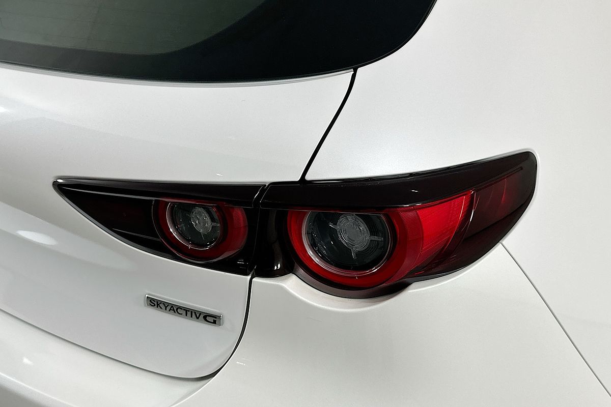 2024 Mazda MAZDA3 G20 PURE 300Q