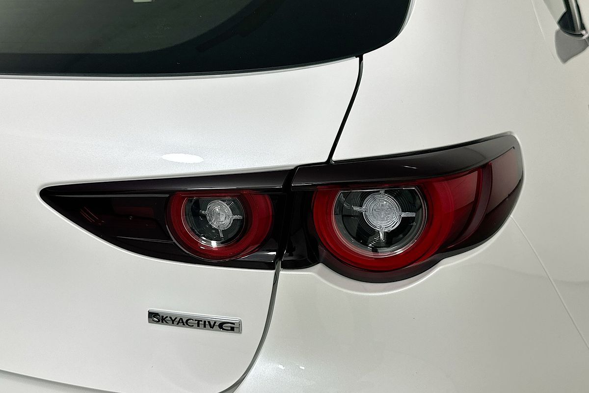 2024 Mazda MAZDA3 G20 PURE 300Q