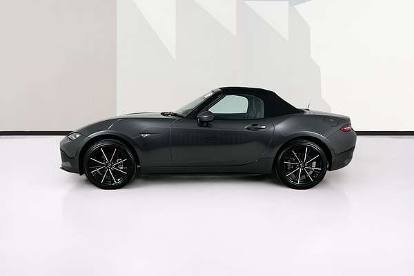 2025 Mazda MX-5 G20 ROADSTER GT MX5Z