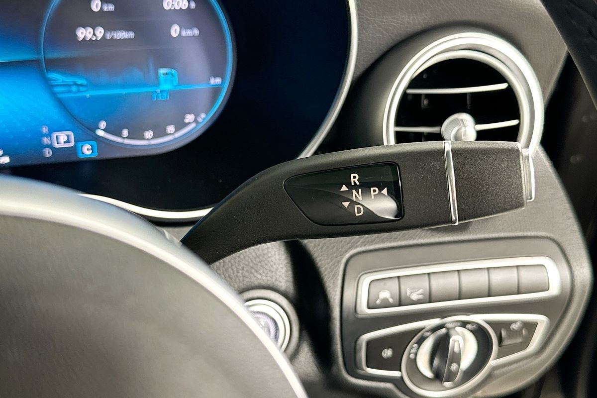 2021 Mercedes-Benz C200  C205 MY21