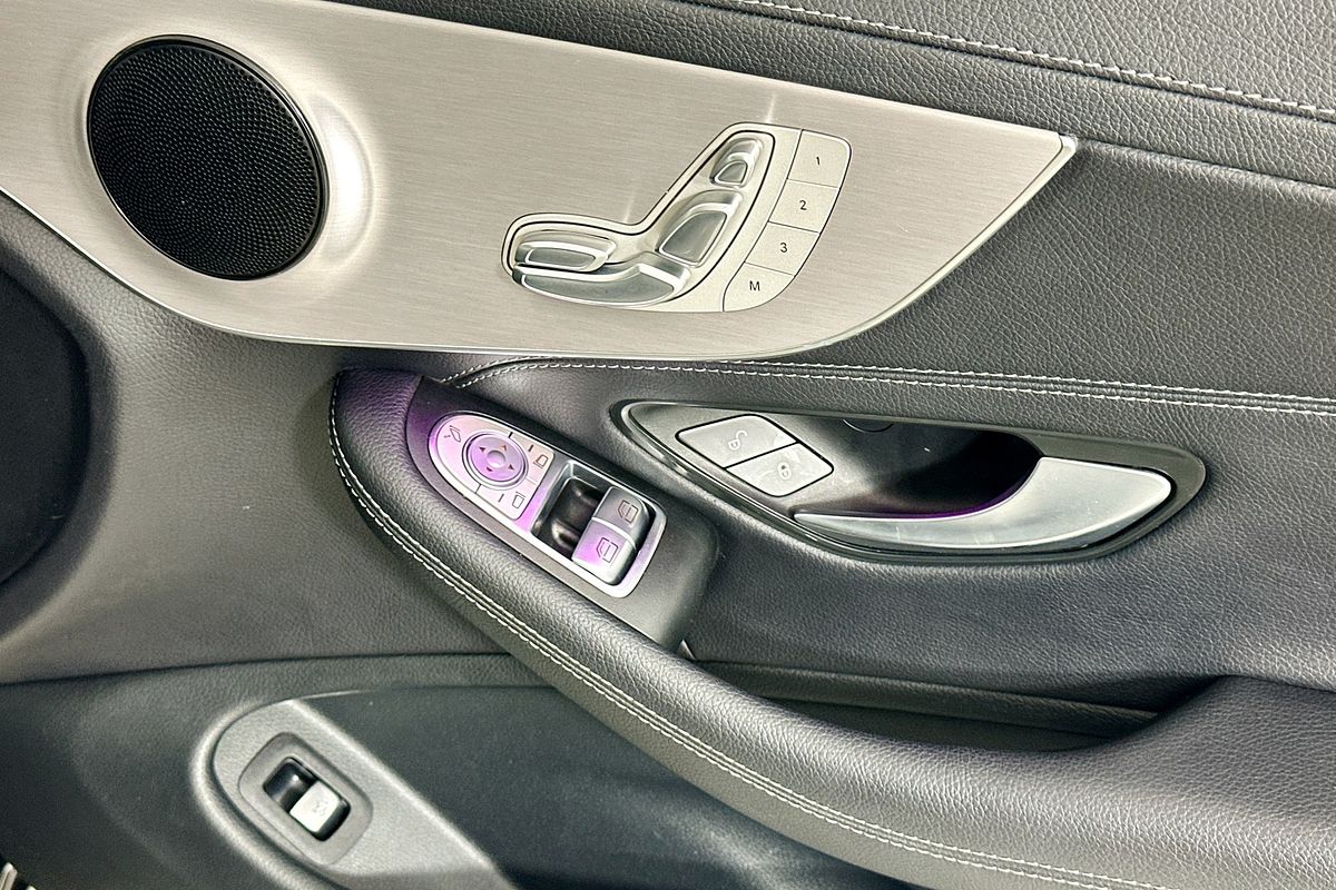 2021 Mercedes-Benz C200  C205 MY21