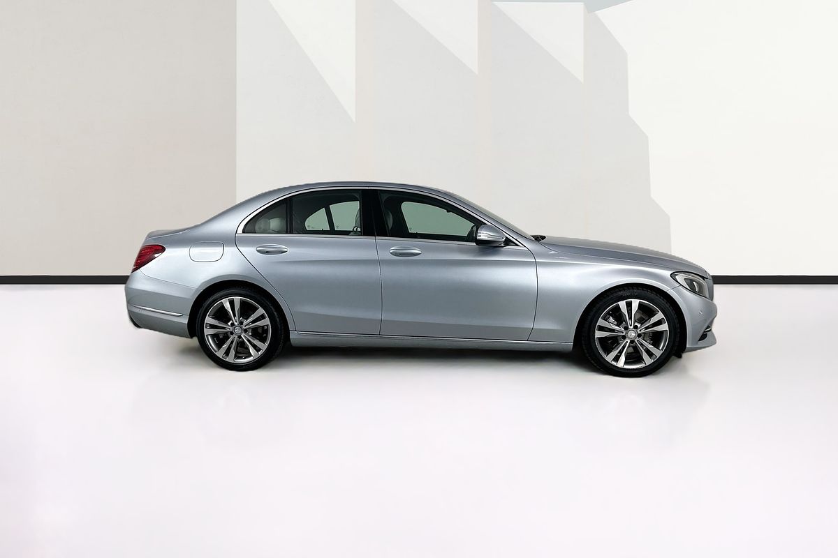 2015 Mercedes-Benz C200  205