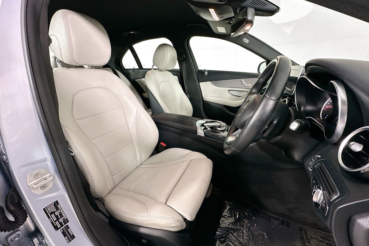 2015 Mercedes-Benz C200  205