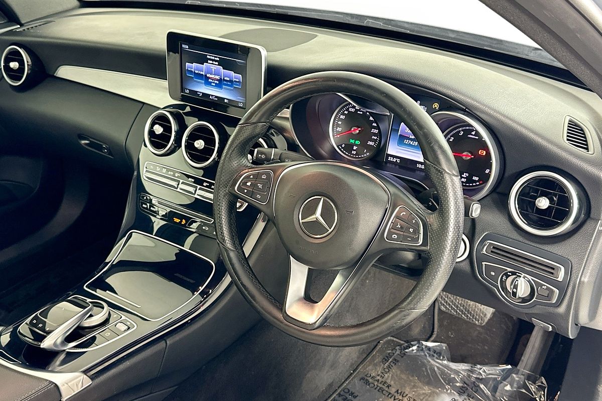 2015 Mercedes-Benz C200  205