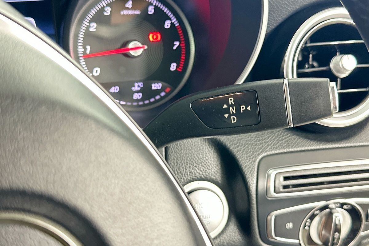 2015 Mercedes-Benz C200  205