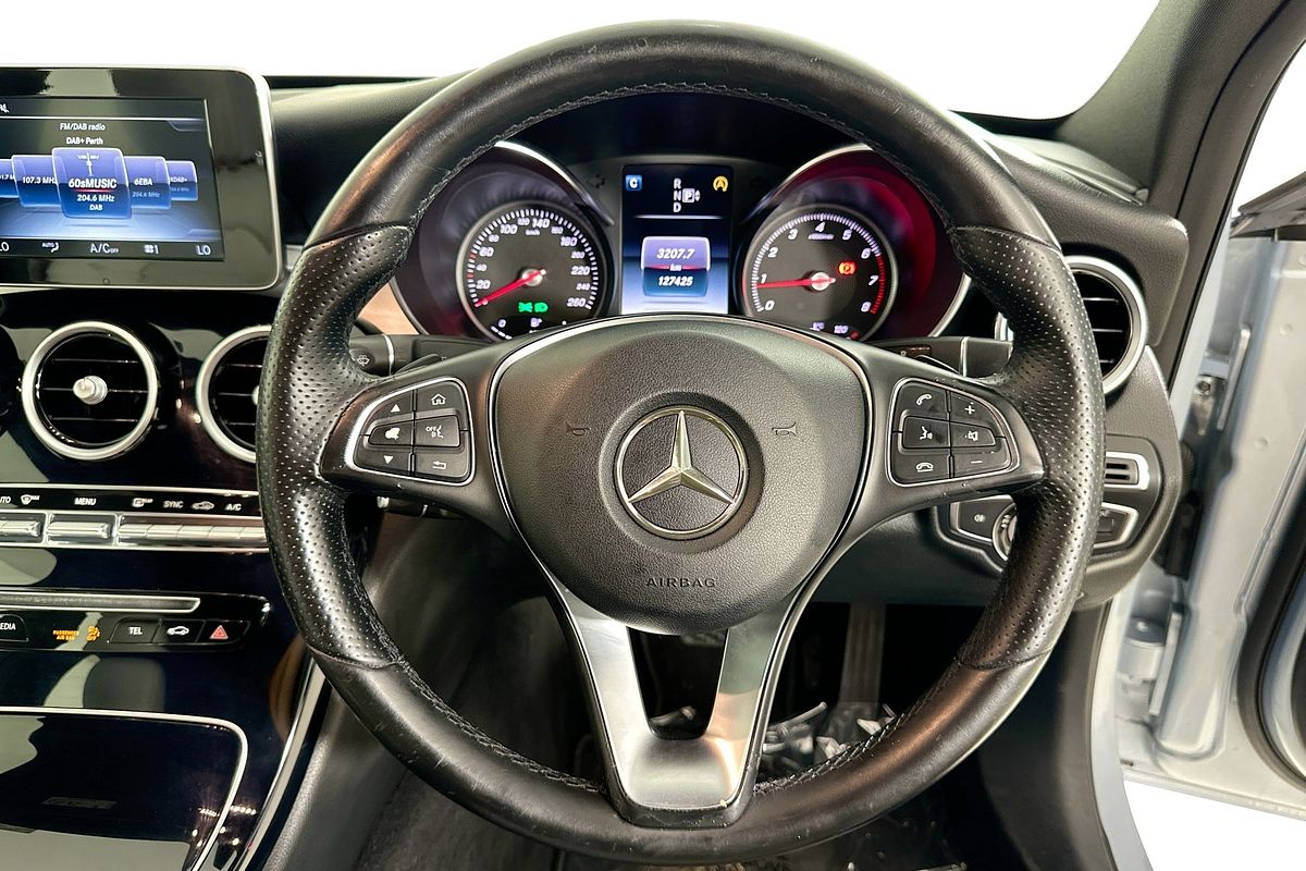 2015 Mercedes-Benz C200  205