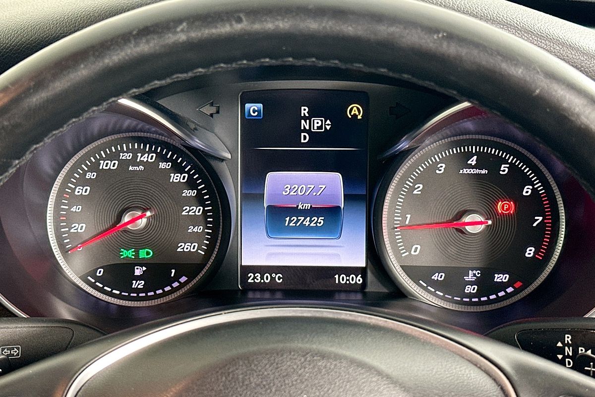 2015 Mercedes-Benz C200  205