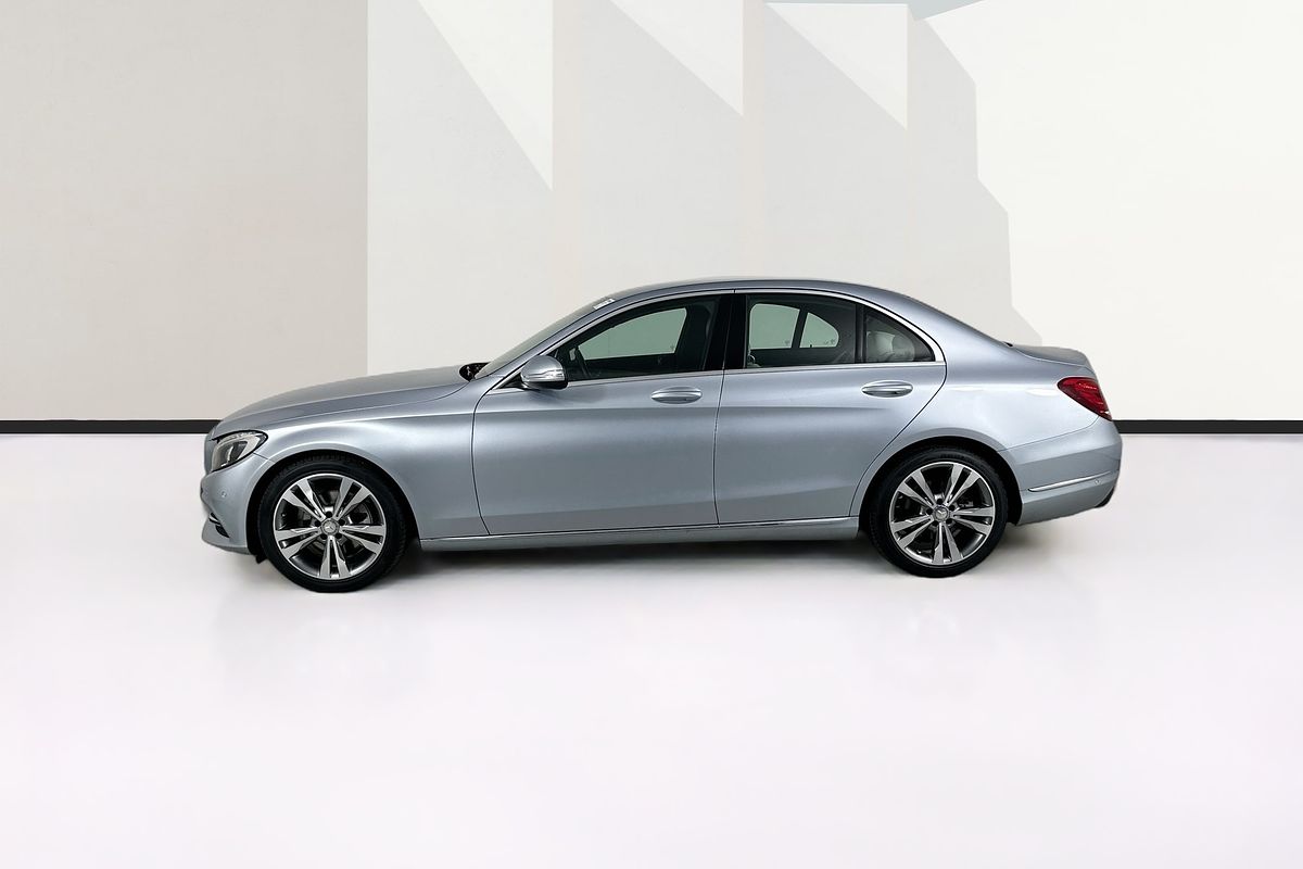 2015 Mercedes-Benz C200  205