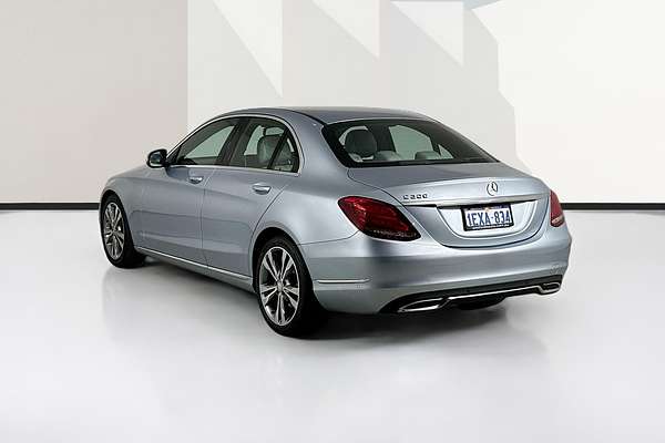 2015 Mercedes-Benz C200  205