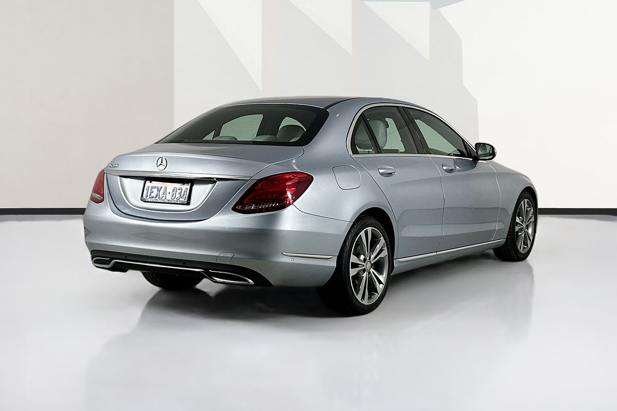 2015 Mercedes-Benz C200  205