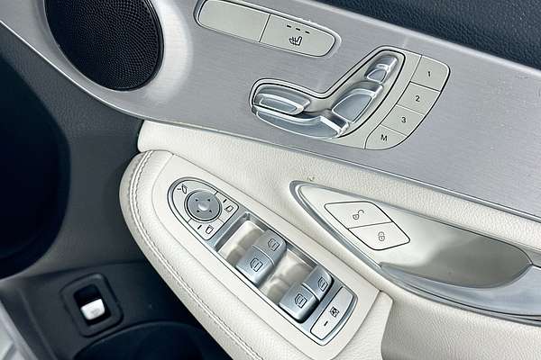 2017 Mercedes-Benz C200  205 MY17