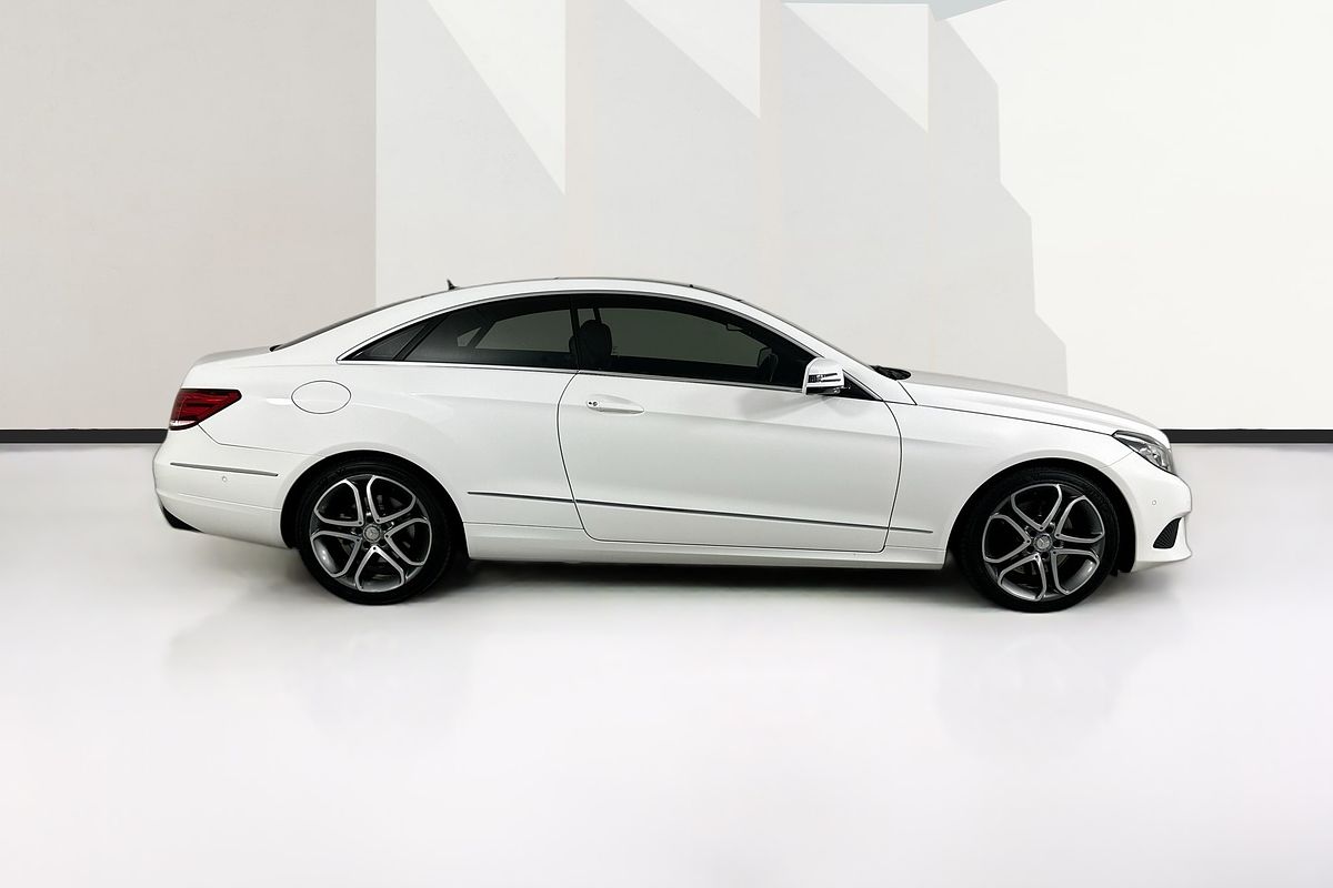 2015 Mercedes-Benz E200  207 MY15