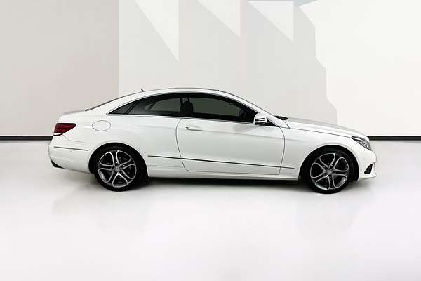 2015 Mercedes-Benz E200  207 MY15