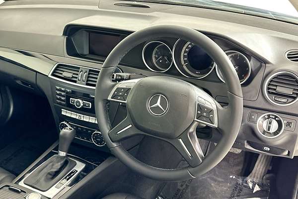 2012 Mercedes-Benz 200 CDI BE W204 MY12