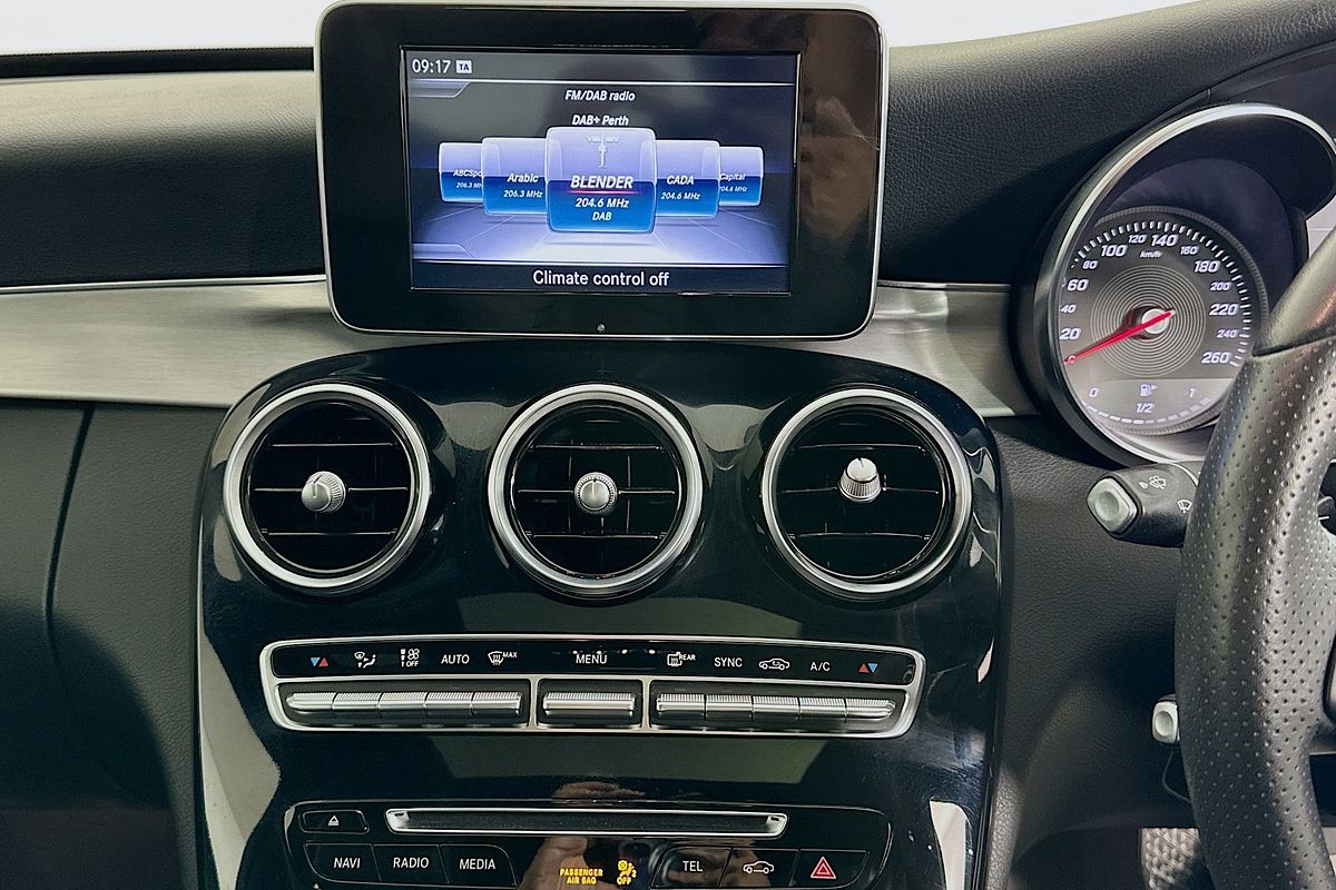 2018 Mercedes-Benz 200  205 MY17.5