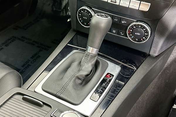 2012 Mercedes-Benz 200 CDI BE W204 MY12