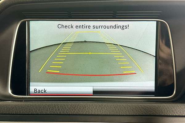 2015 Mercedes-Benz E200  207 MY15