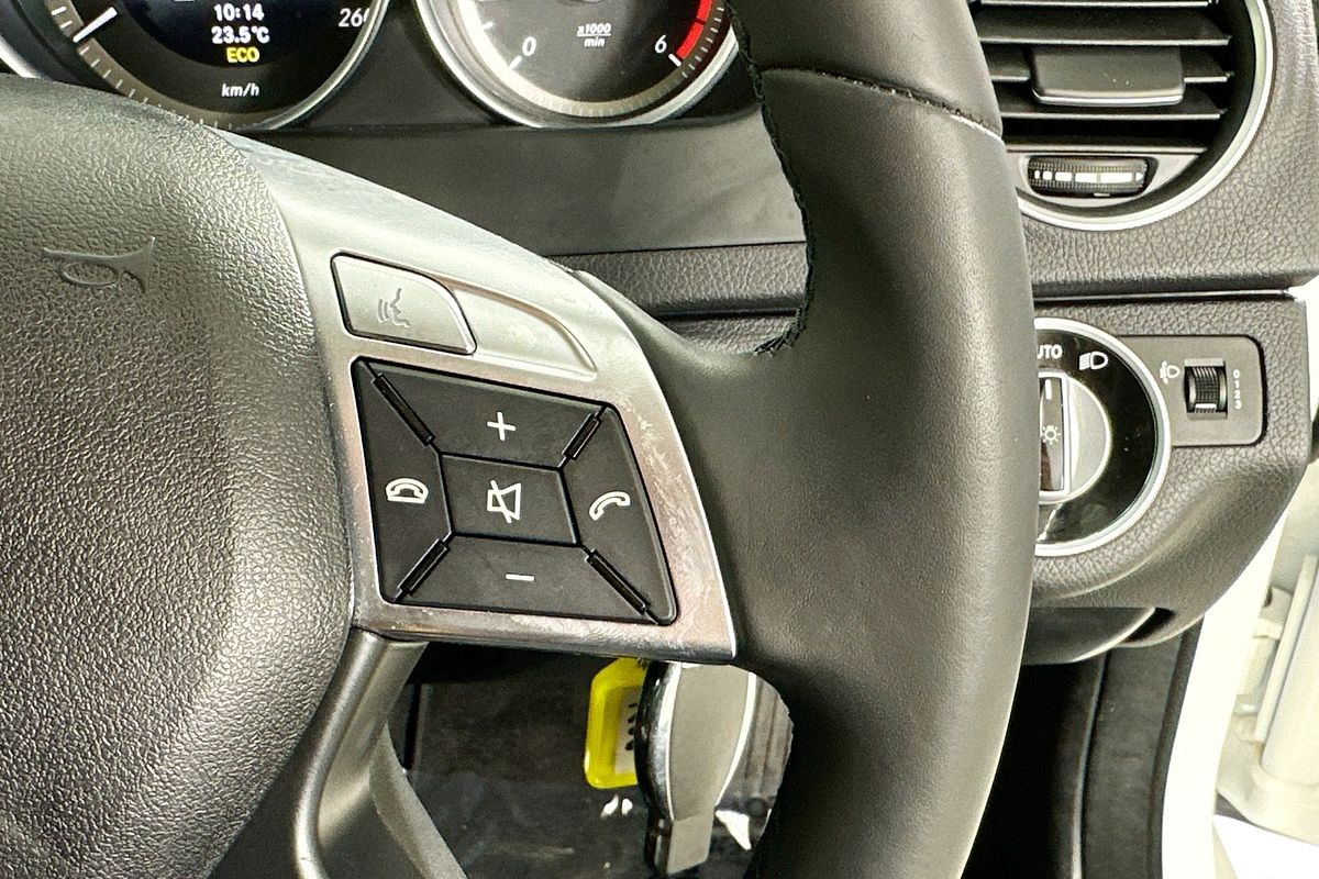 2012 Mercedes-Benz 200 CDI BE W204 MY12