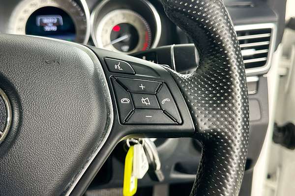2015 Mercedes-Benz E200  207 MY15