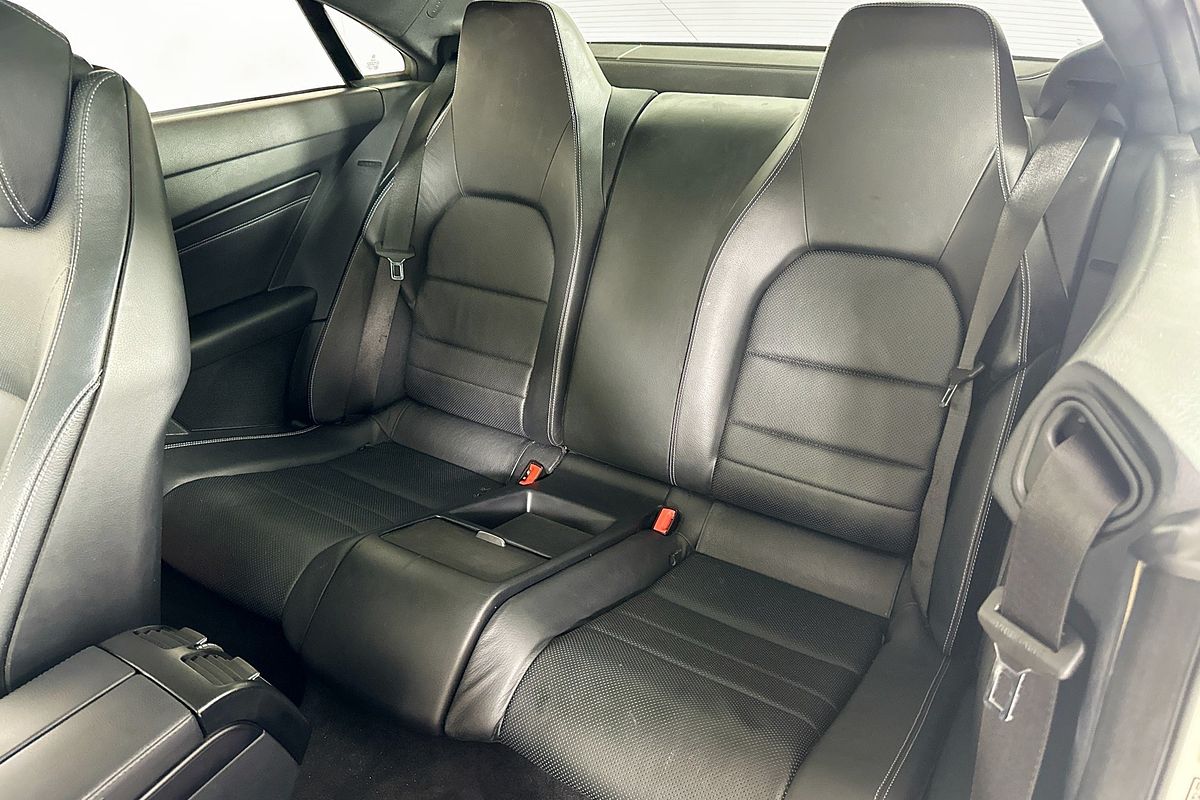 2015 Mercedes-Benz E200  207 MY15