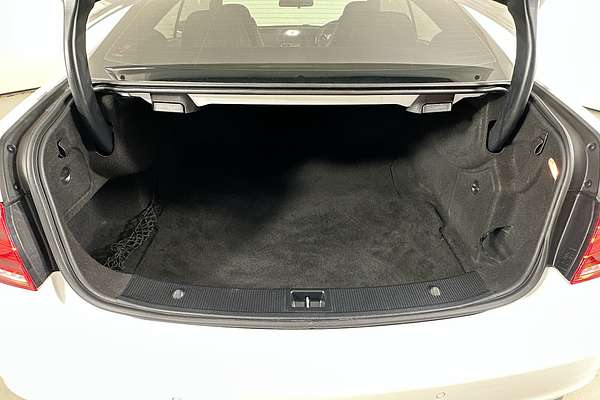 2015 Mercedes-Benz E200  207 MY15