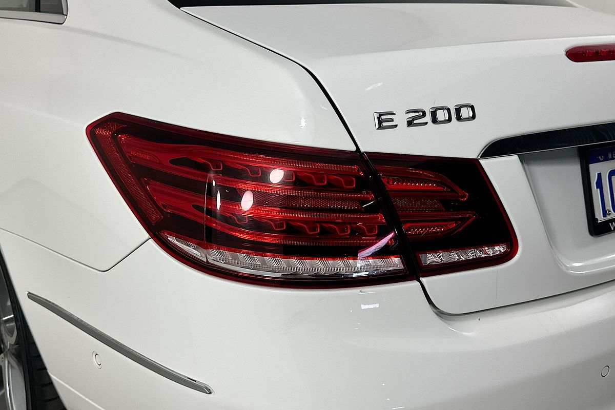 2015 Mercedes-Benz E200  207 MY15