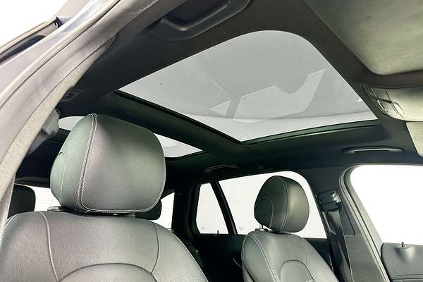 2015 Mercedes-Benz C250  205