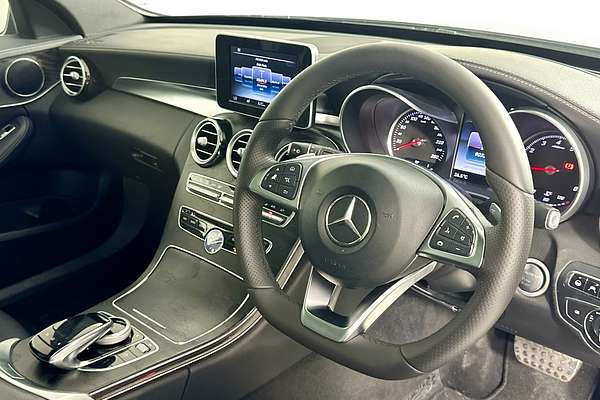 2015 Mercedes-Benz C250  205