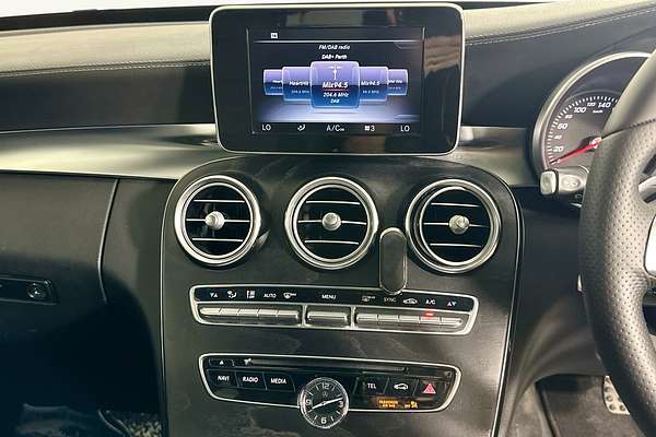 2015 Mercedes-Benz C250  205